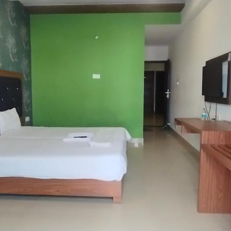 Hotel Admire Suite 钦奈 外观 照片
